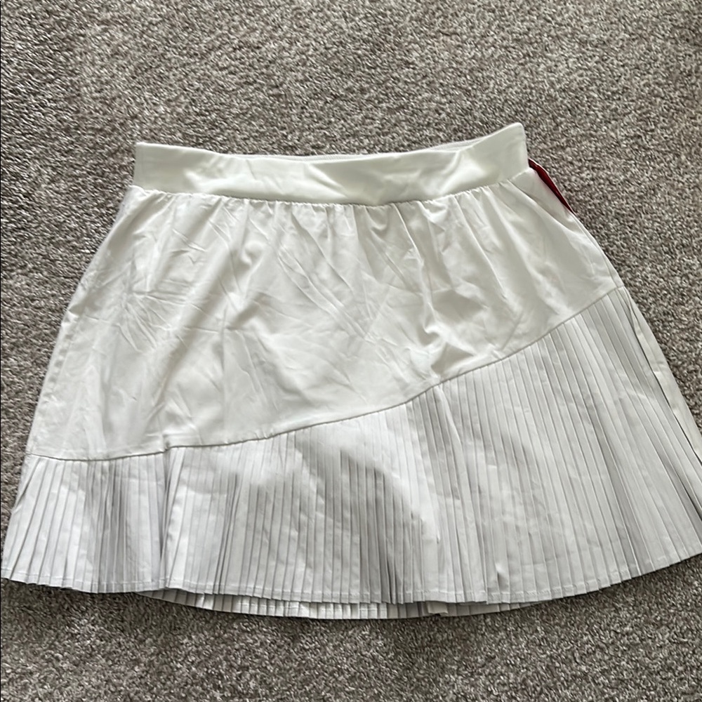 SPANX Yes Pleats! Skort 14” in white cloud Size M